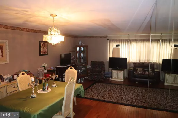 721 BONINI RD SE, Washington, DC 20032