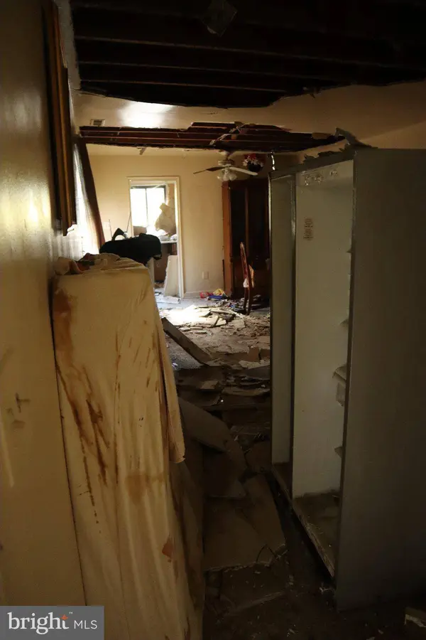400 XENIA ST SE #2, Washington, DC 20032