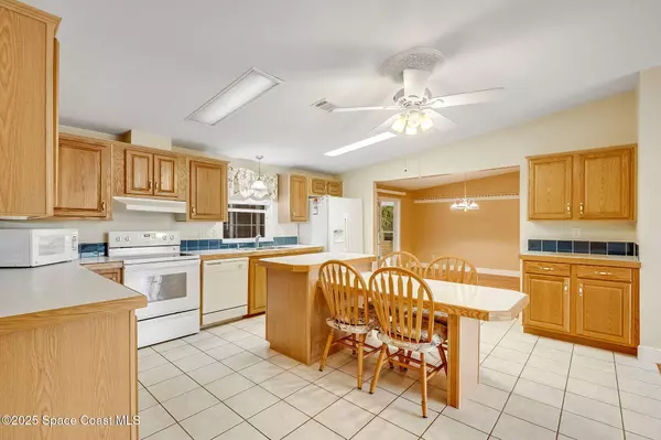 102 Scenic DR, Cocoa, FL 32926