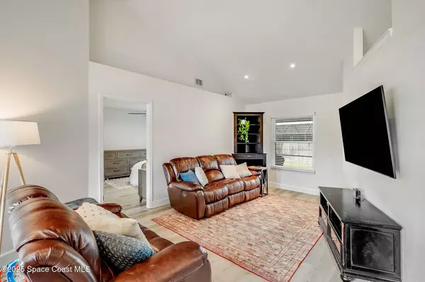 1909 Crane Creek BLVD, Melbourne, FL 32940