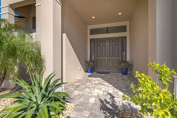 8377 Crimson DR, Melbourne, FL 32940