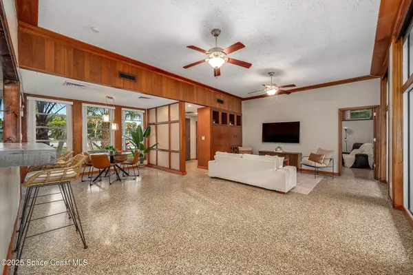 2318 Country Club RD, Melbourne, FL 32901