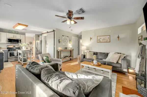 828 Parkwood AVE, Titusville, FL 32796