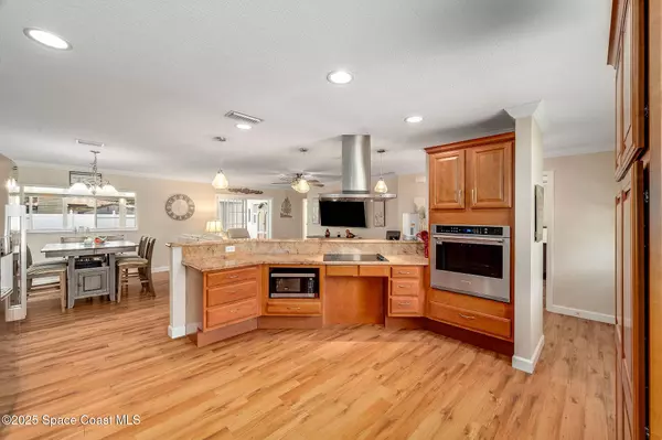 1716 S Eden CIR, Titusville, FL 32796