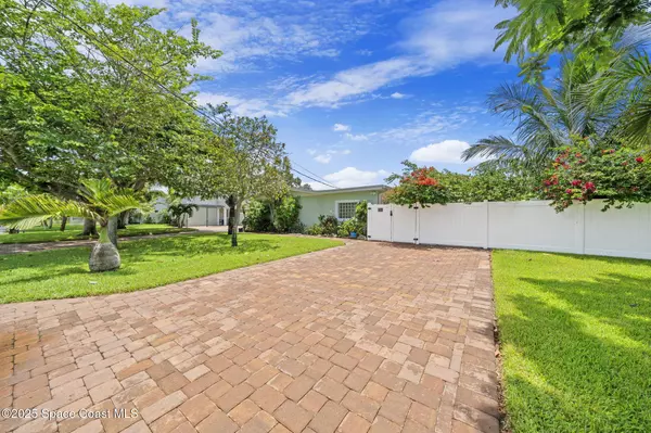 1732 Bay Shore DR, Cocoa Beach, FL 32931