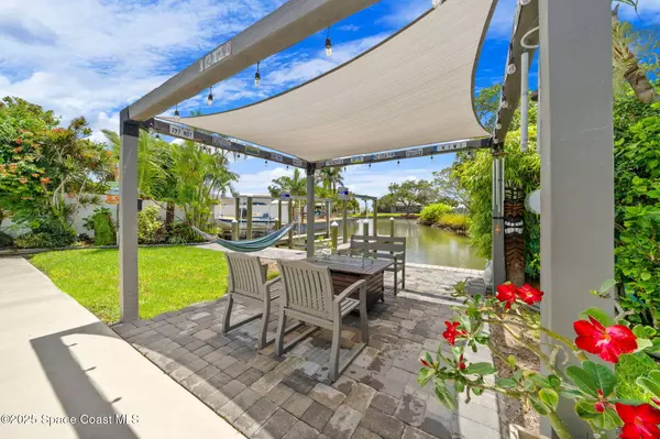 1732 Bay Shore DR, Cocoa Beach, FL 32931