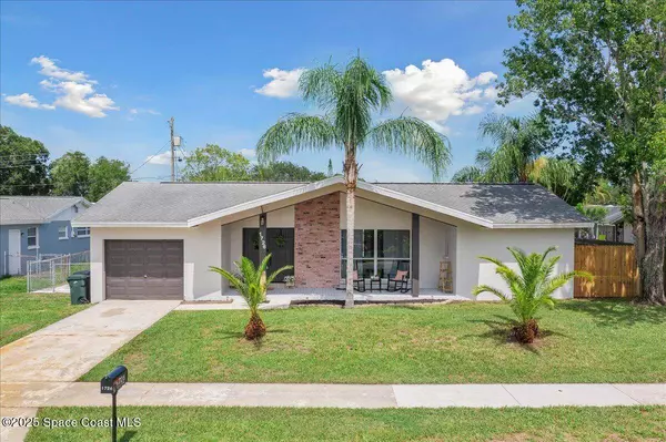 1726 Fairway LN, Rockledge, FL 32955