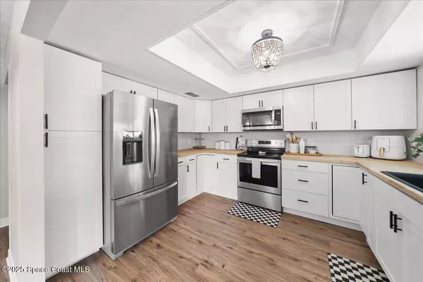 1726 Fairway LN, Rockledge, FL 32955