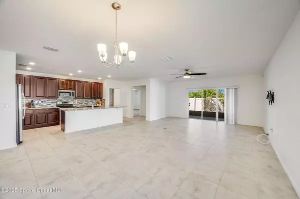 920 Bear Lake DR, Rockledge, FL 32955