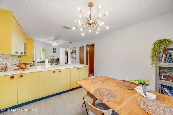 30 Bonaventure DR, Rockledge, FL 32955