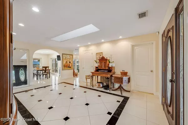 1480 W Riviera DR, Merritt Island, FL 32952