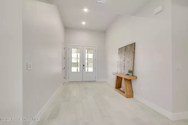 506 Topsail DR, Rockledge, FL 32955