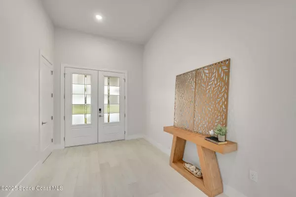 506 Topsail DR, Rockledge, FL 32955