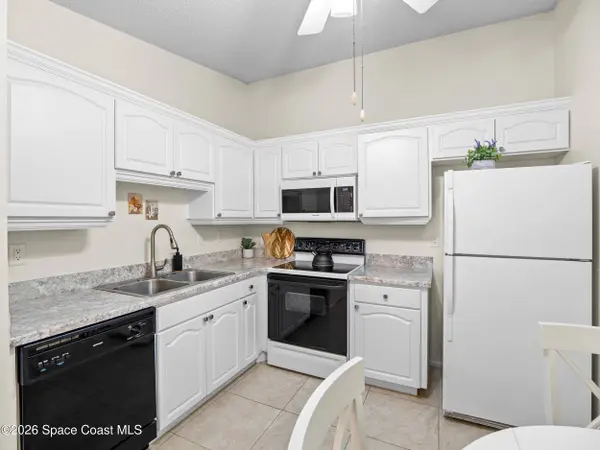 1445 Malibu CIR NE #107, Palm Bay, FL 32905