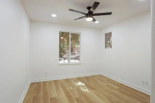 4025 Thornhill DR, Modesto, CA 95356