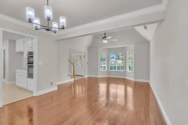 2760 Prestwick DR, Roseville, CA 95661