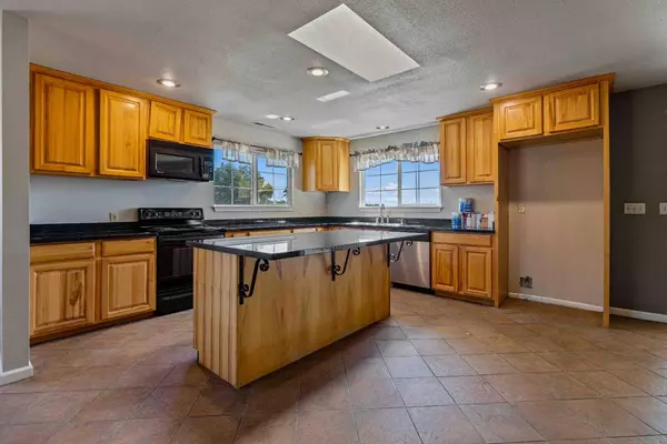 14199 Bradbury RD, Delhi, CA 95315