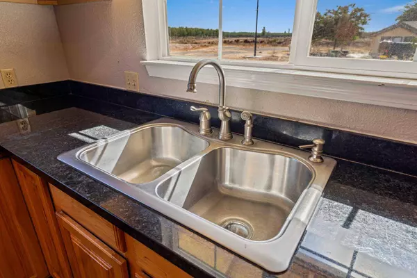 14199 Bradbury RD, Delhi, CA 95315