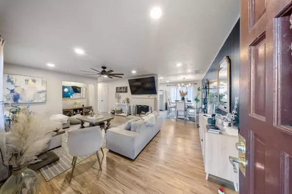 1636 Cameo WAY, Modesto, CA 95350