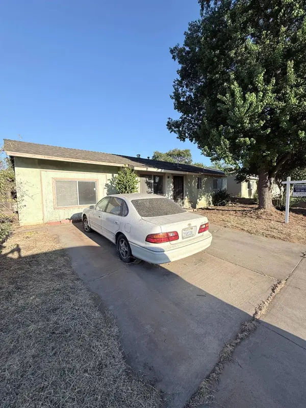 621 Funston WAY