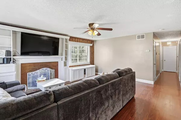 1518 Victor WAY, Modesto, CA 95351