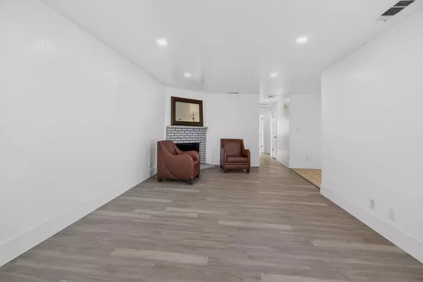 2016 Nimrood DR, Ceres, CA 95307