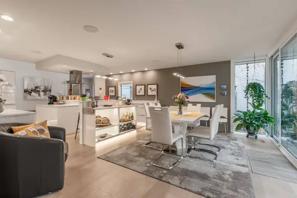 House For Sale Lethbridge South - Henderson Lake - Lethbridge, Alberta 