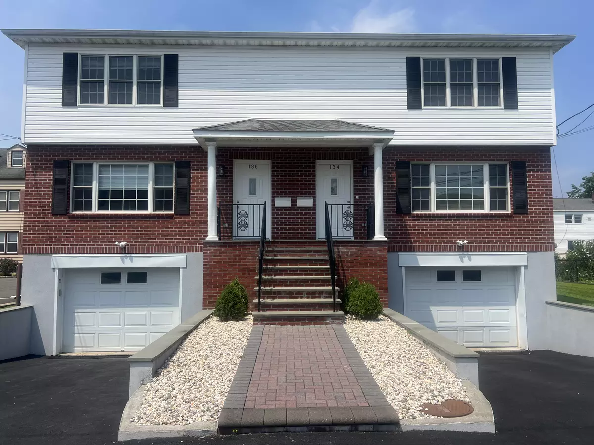 Harrison, NY 10528-2627,136 Bradford St