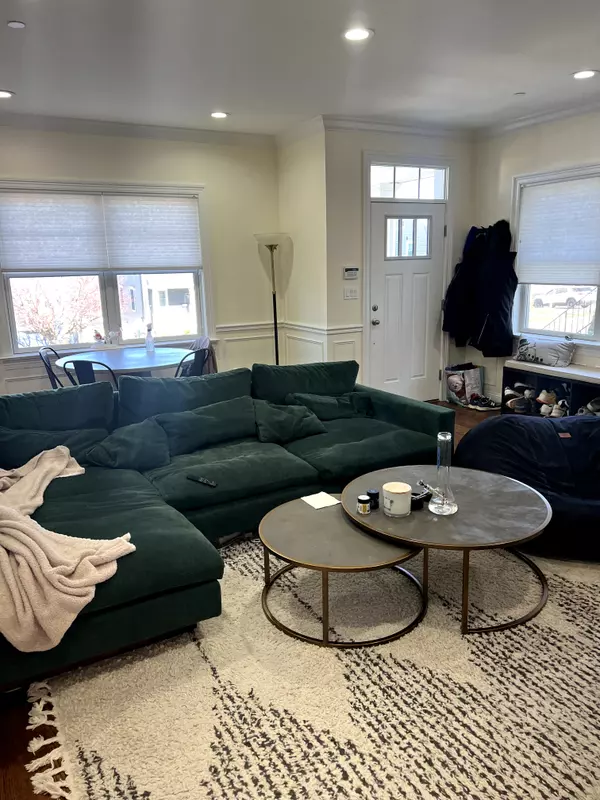 162 Gainsborg Ave #B, West Harrison, NY 10604-2127