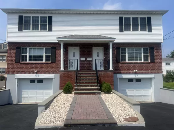 136 Bradford St, Harrison, NY 10528-2627