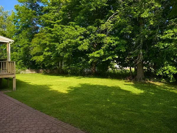 107 Sterling Ave, Harrison, NY 10528-3526
