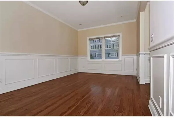 80 Franklin Ave, Harrison, NY 10528-3538