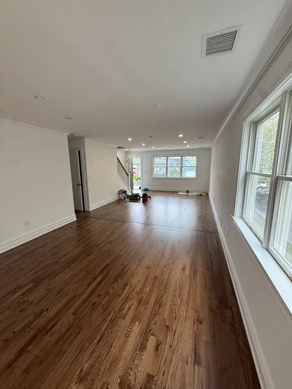 140 Rockwell St, Harrison, NY 10528-2949