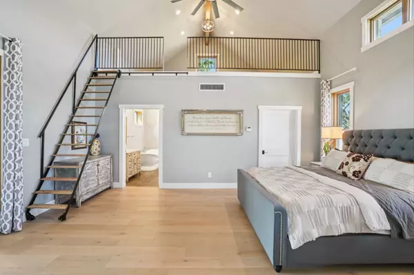 30-print-Scenic Vistas Dr-S2108-030