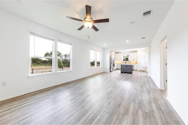 201 Coachsmith ST, Georgetown, TX 78633