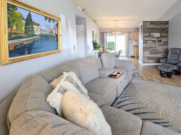 1013 Autumn Dr., Murrells Inlet, SC 29576