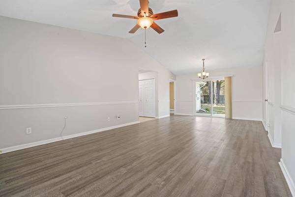 2503 Morlynn Dr., Myrtle Beach, SC 29577
