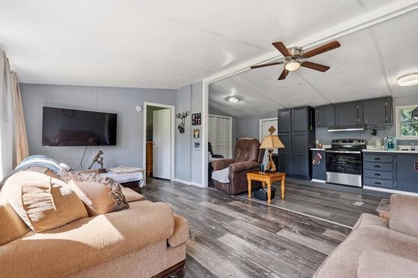 1359 Beechnut Dr., Latta, SC 29565