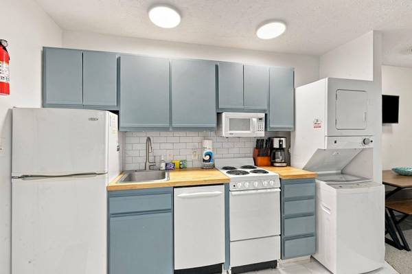 2710 S Ocean Blvd. #402, Myrtle Beach, SC 29577