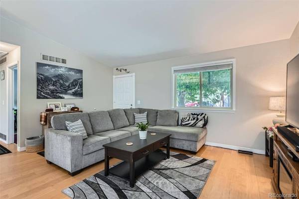 4849 S Pitkin WAY, Aurora, CO 80015