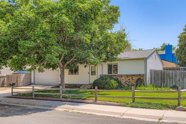 4849 S Pitkin WAY, Aurora, CO 80015