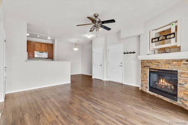 15700 E Jamison DR #4-301, Englewood, CO 80112