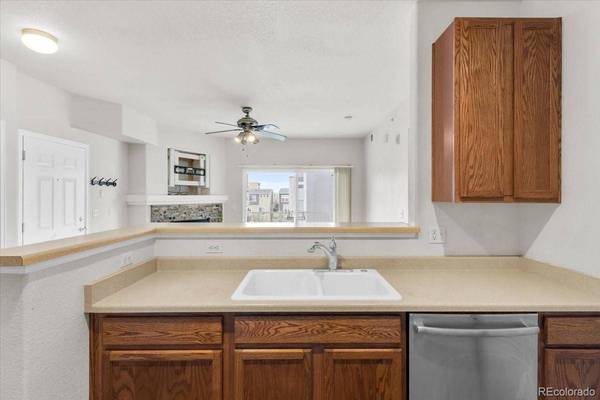 15700 E Jamison DR #4-301, Englewood, CO 80112