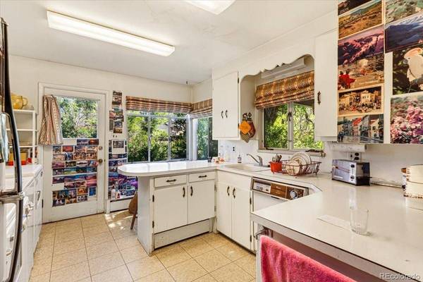 6685 E Exposition AVE, Denver, CO 80224