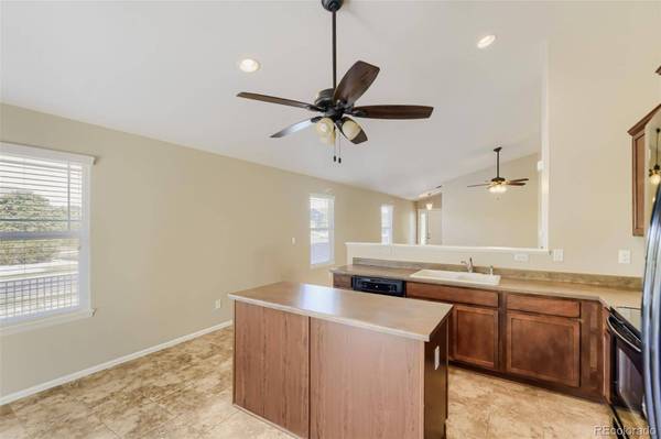 25293 E 5th AVE, Aurora, CO 80018