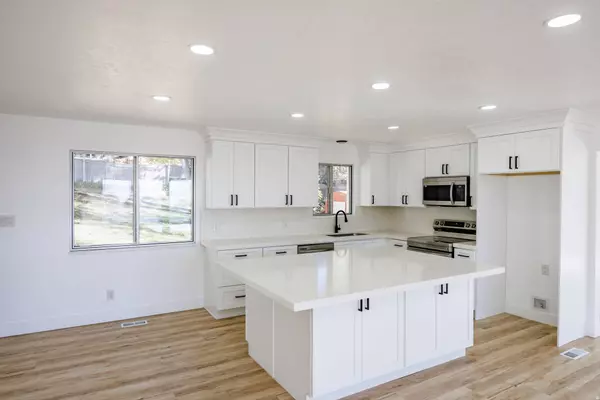 521 S 1660 E, Pleasant Grove, UT 84062