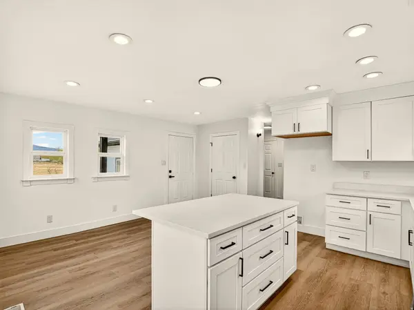 375 E 200 N, Spring City, UT 84662