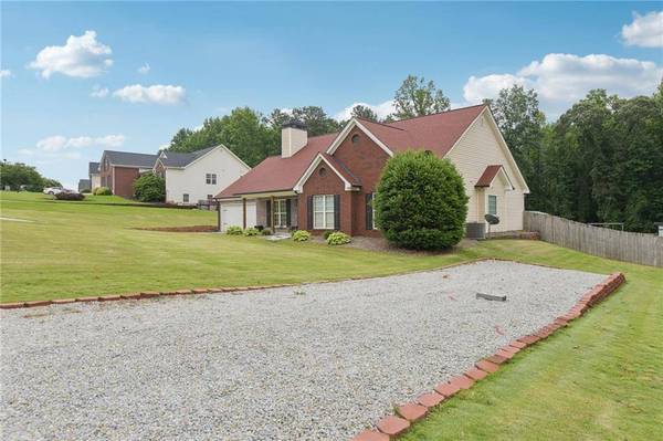 219 Summit Chase DR, Jefferson, GA 30549