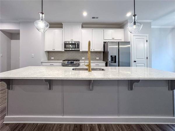 1136 Buice Lake Pkwy, Acworth, GA 30102