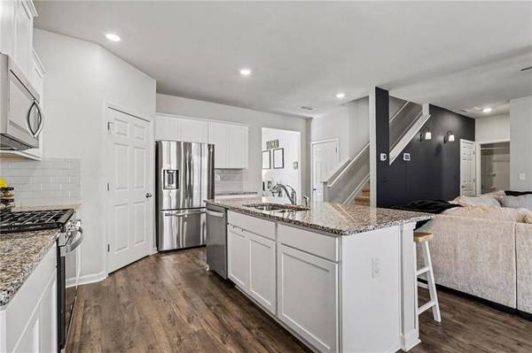 2972 Hawthorn Farm BLVD, Loganville, GA 30052